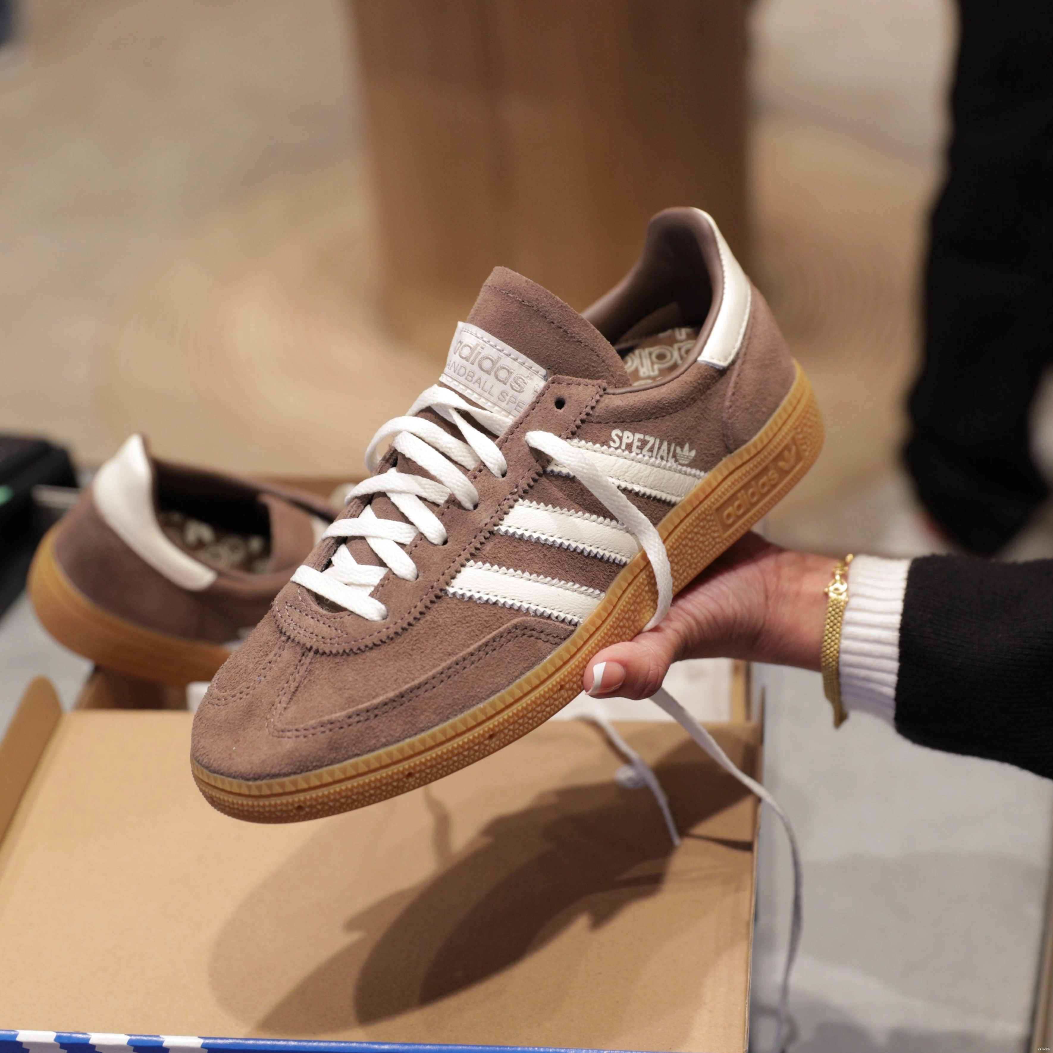adidas Gum W Handball Strata Spezial Earth 0730